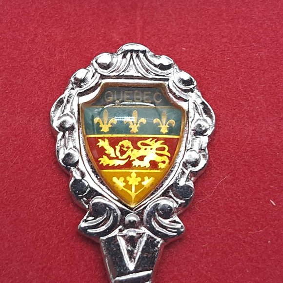 Set of 12 Collectors' Spoons in Boxes from Quebec -St. Bernard de Lacolle - Picture 8 of 11